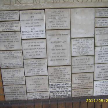 036 Memorial wall
