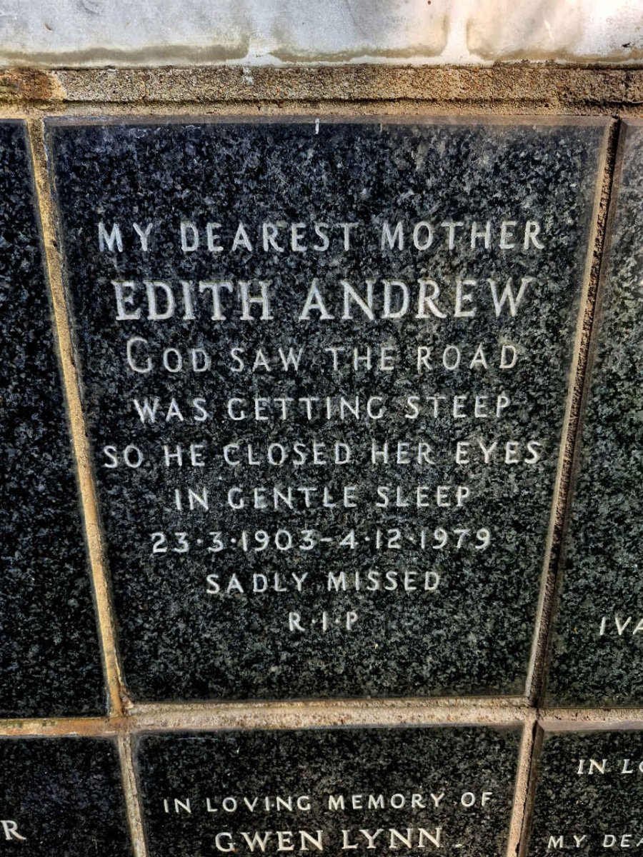 ANDREW Edith 1903-1979
