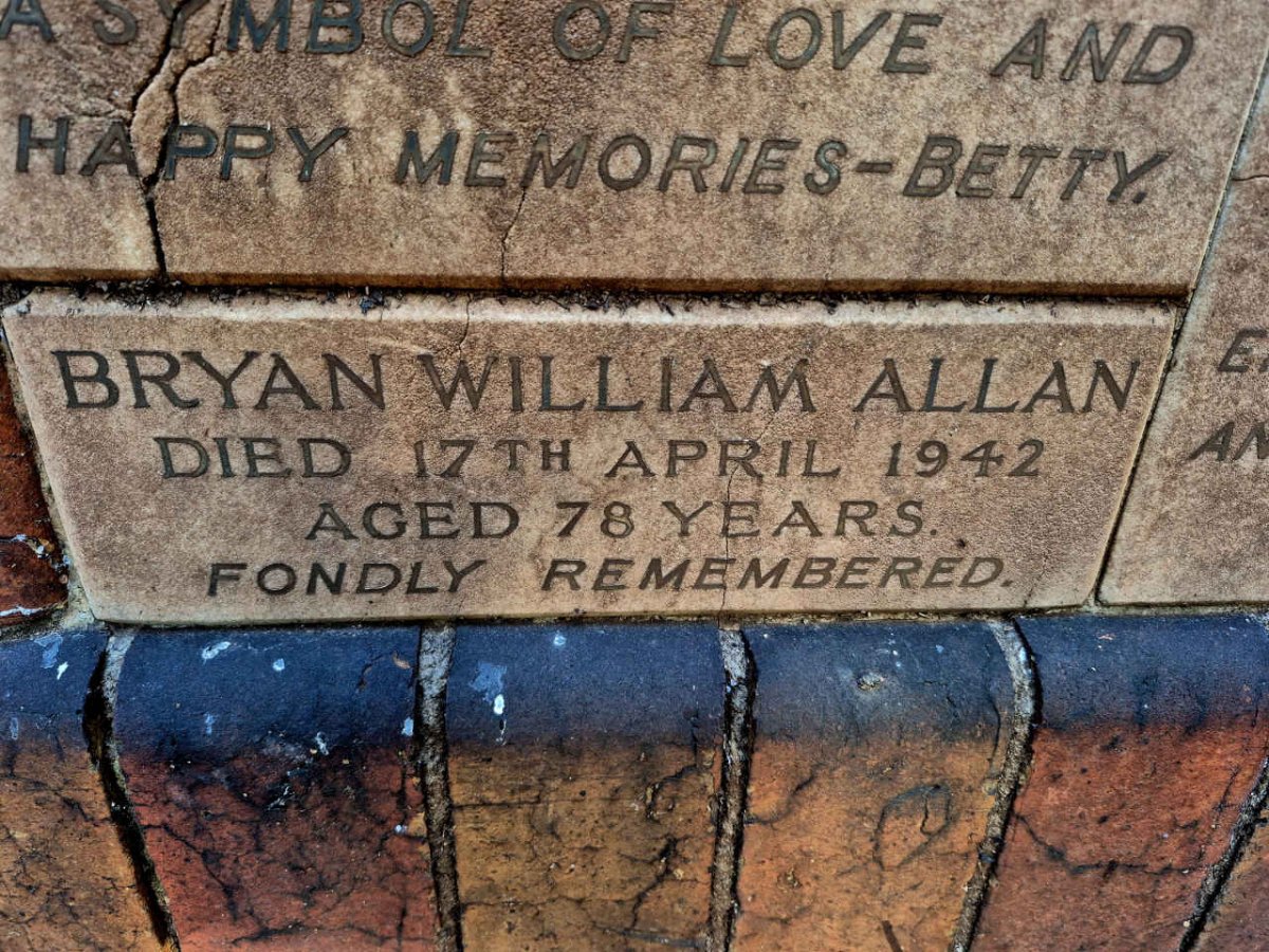 ALLAN Bryan William -1942