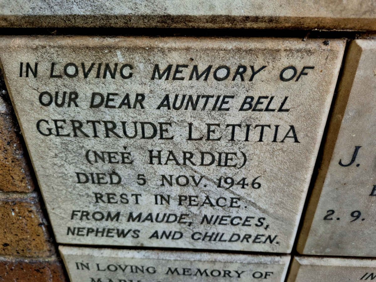 BELL Gertrude Letitia nee HARDIE -1946