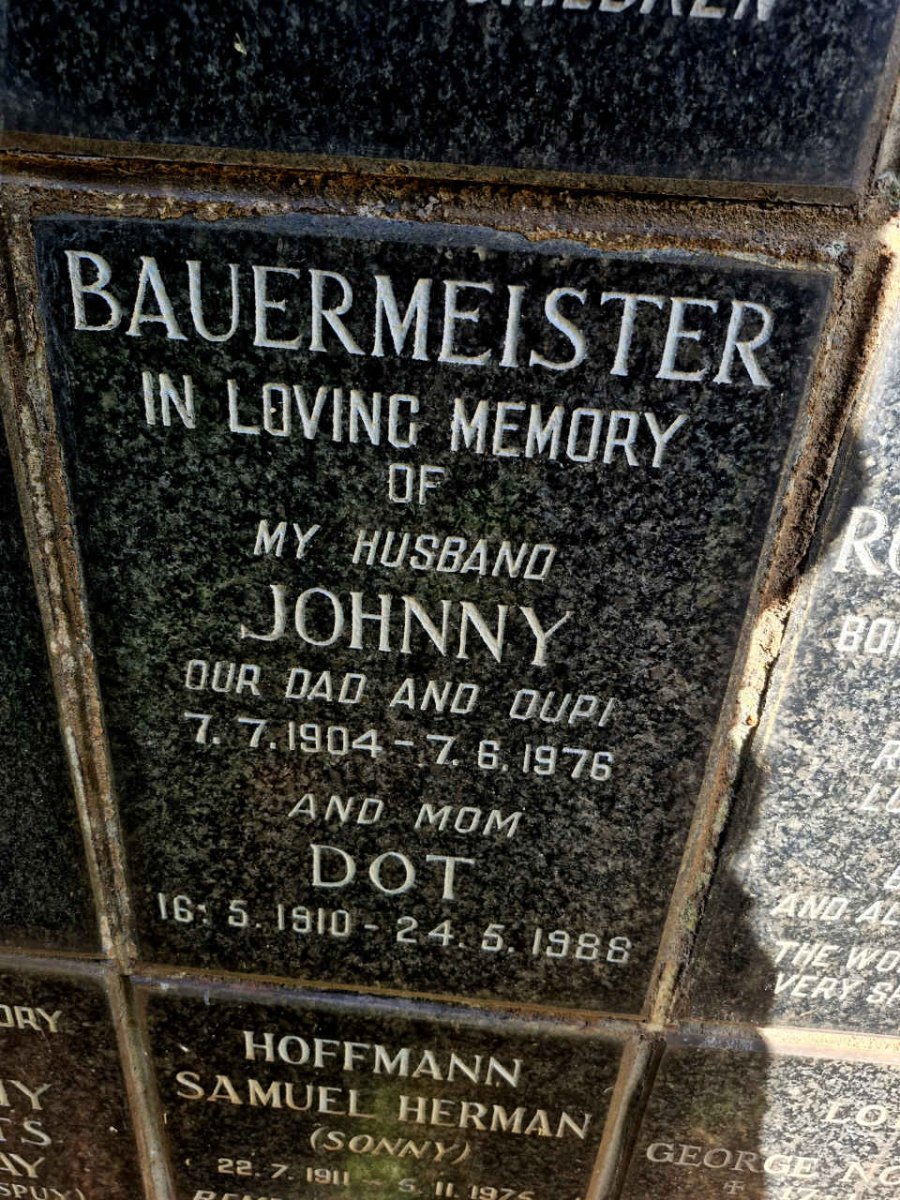 BAUERMEISTER Johnny 1904-1976 & Dot 1910-1988