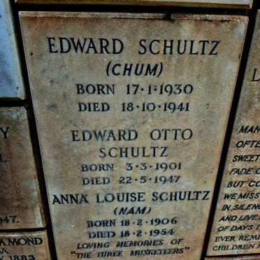 SCHULTZ Edward Otto 1901-1947 :: SCHULTZ Anna Louise 1906-1954 :: SCHULTZ Edward 1930-1941