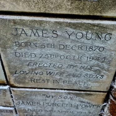 YOUNG James 1870-1945