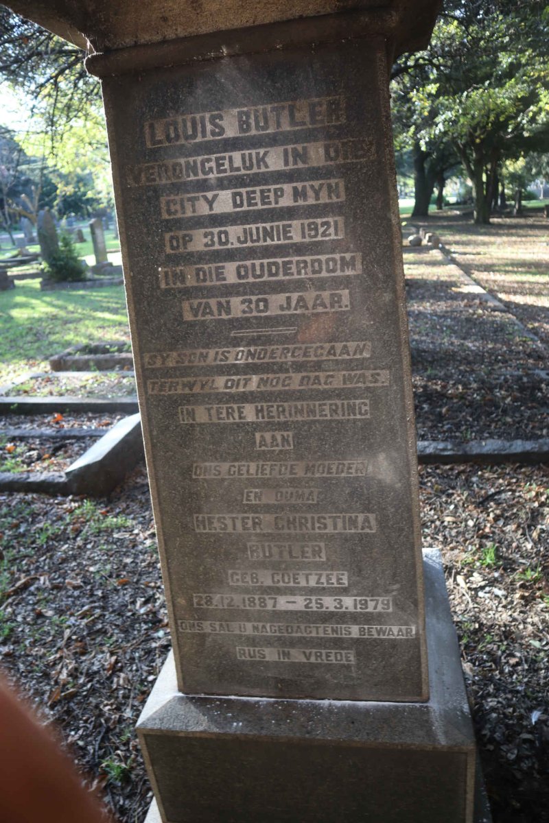 BUTLER Hester Christina nee COETZEE 1887-1979 :: BUTLER Louis -1921