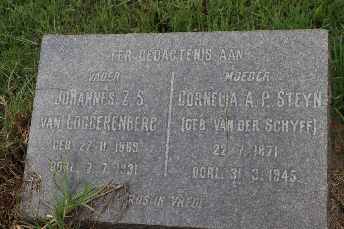 LOGGERENBERG Johannes Z.S., van 1869-1931 &amp; Cornelia A.P. VAN DER SCHYFF 1871-1945