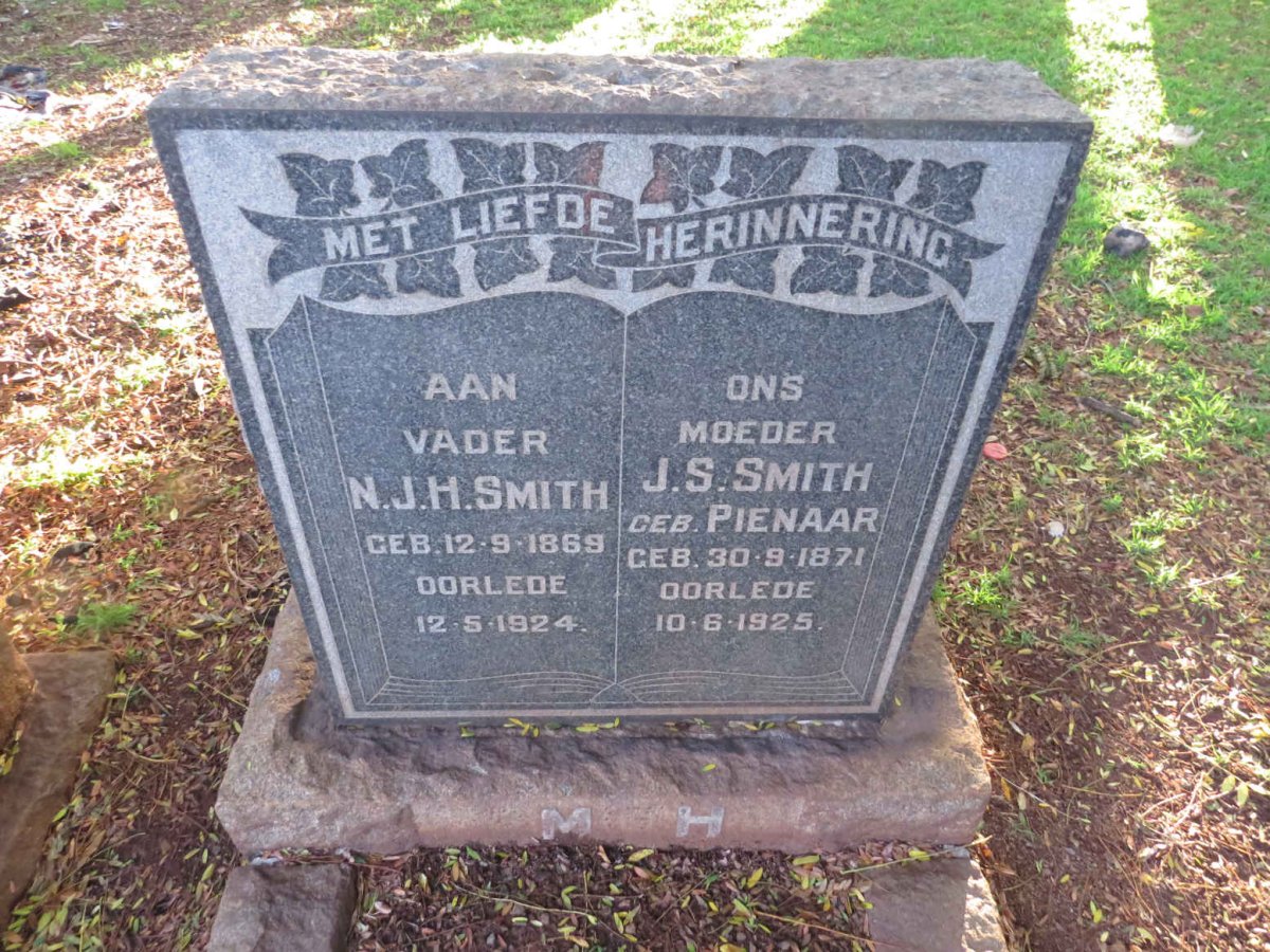 SMITH N.J.H. 1869-1924 &amp; J.S. PIENAAR 1871-1925