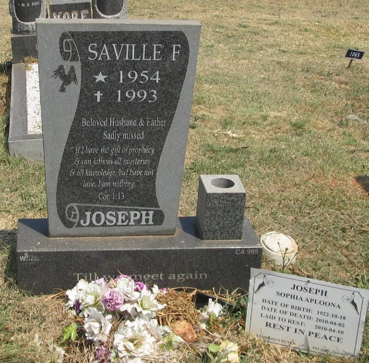 JOSEPH Saville F. 1954-1993 :: JOSEPH Sophia Aploona 1922-2010