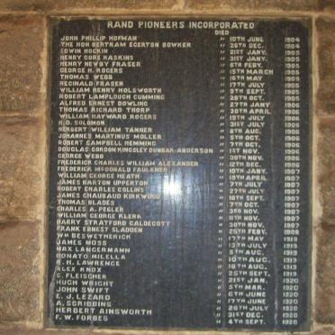 Plaque 01