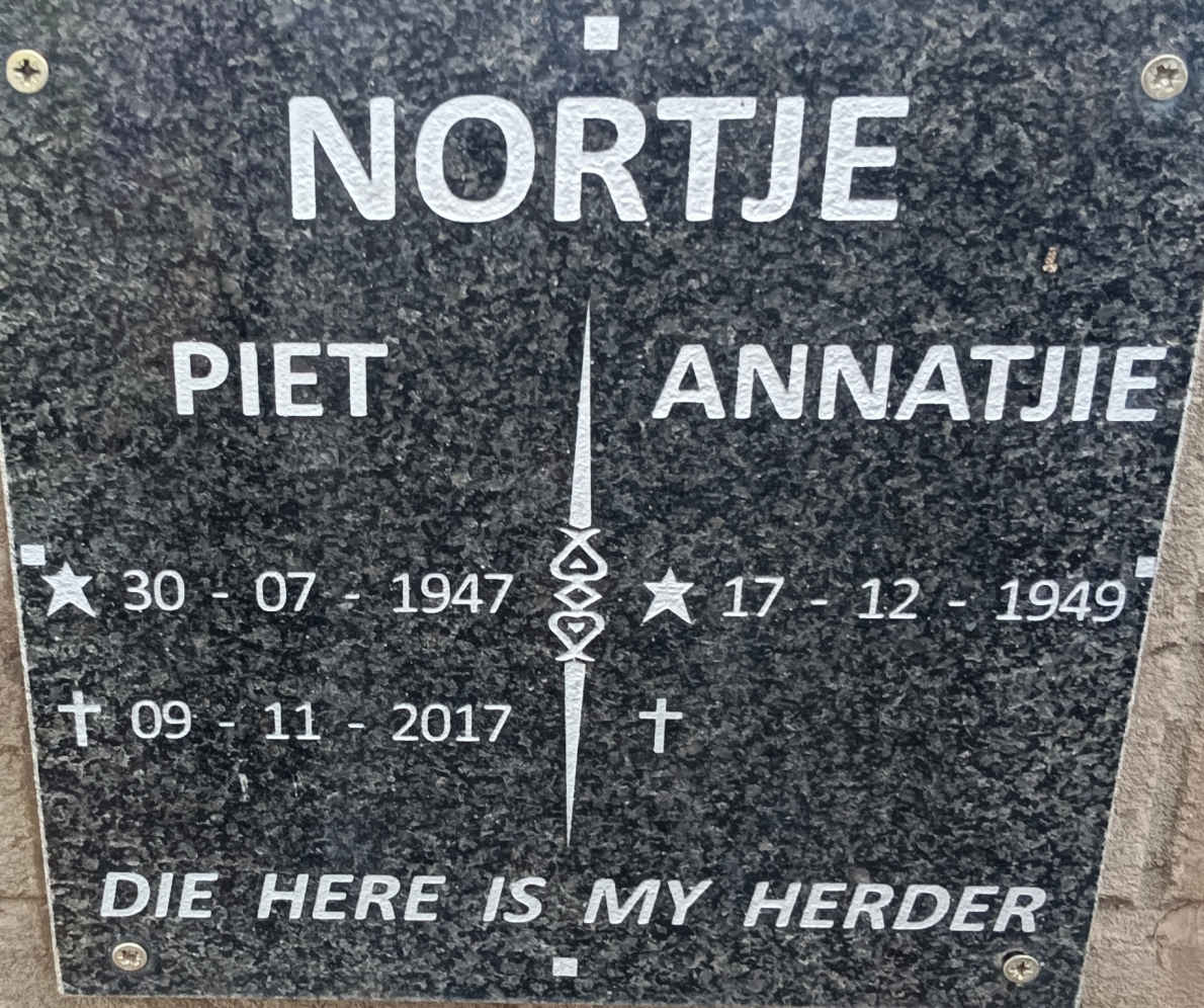 NORTJE Piet 1947-2017 & Annatjie 1949- 