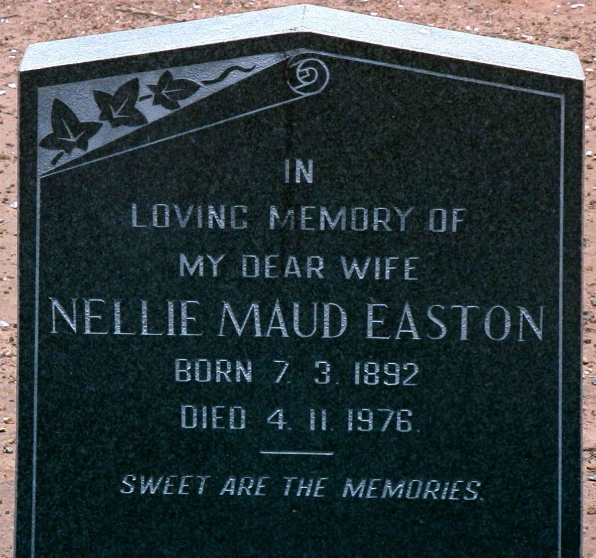EASTON Nellie Maud 1892-1976