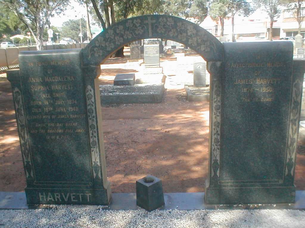 HARVETT James 1874-1950 &amp; Anna Magdalena Sophia SMIT 1874-1948