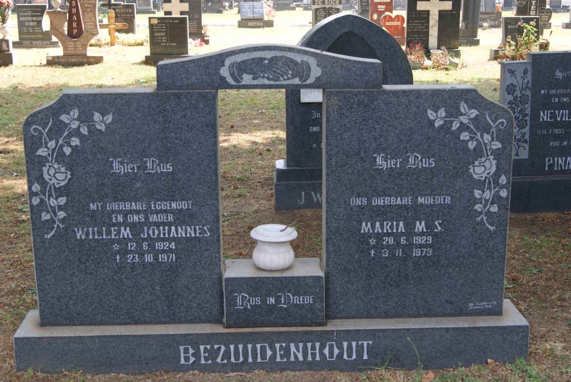 BEZUIDENHOUT Willem Johannes 1924-1971 &amp; Maria M.S. 1929-1973
