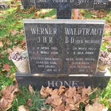 HONE Werner J.H.R. 1915-2001 &amp; Waldtraut B.D. NIEBUHR 1923-2003
