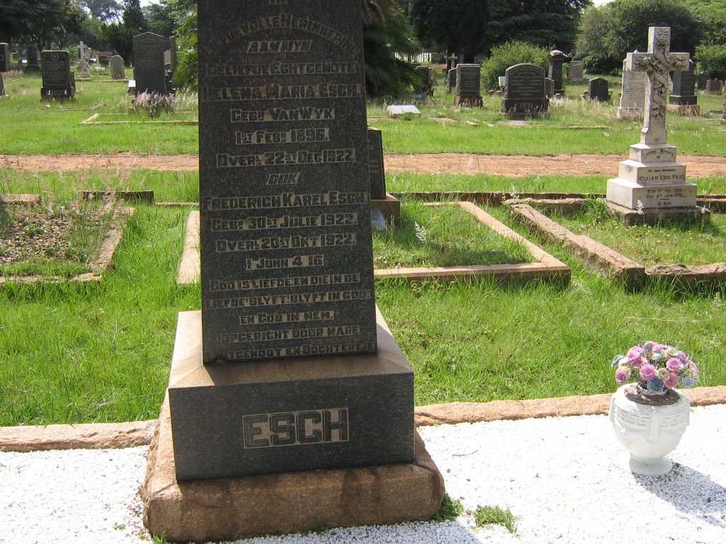 ESCH Helena Maria nee VAN WYK 1896-1922 :: ESCH Frederich Karel 1922-1922