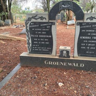 GROENEWALD Pieter Christiaan 1891-1962 &amp; Hendrika Fredrika CROMHOUT 1895-1972