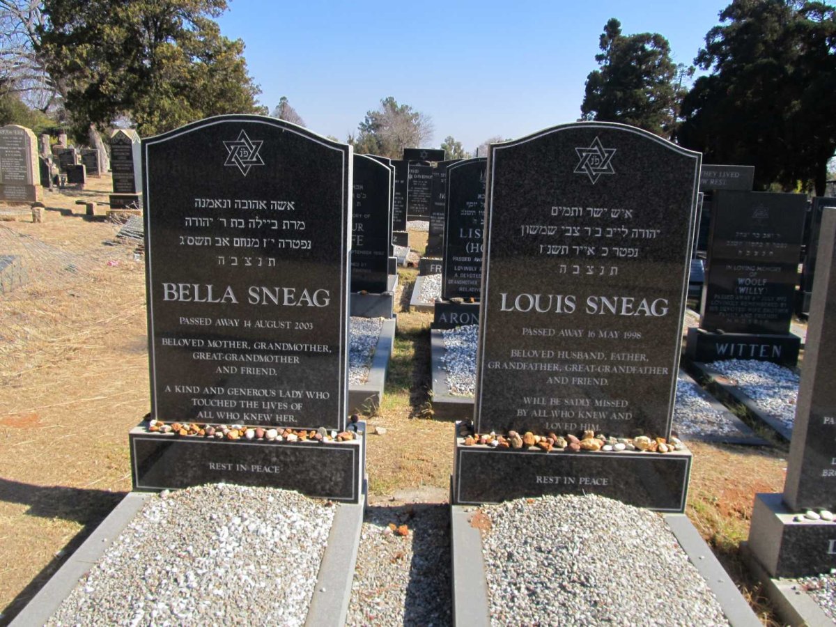 SNEAG Louis -1998 &amp; Bella -2003