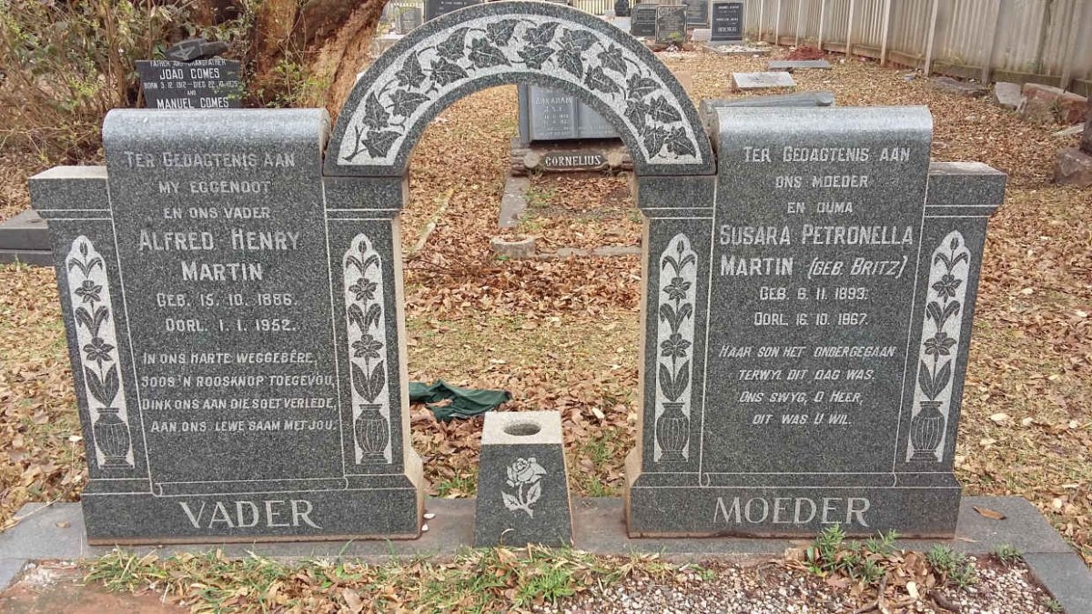 MARTIN Alfred Henry 1886-1952 &amp; Susara Petronella BRITZ 1893-1967
