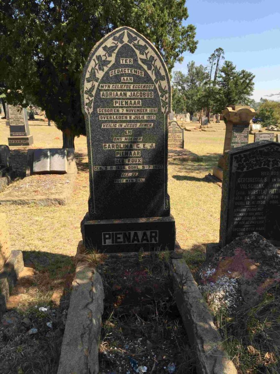 PIENAAR Adriaan Jacobus 1851-1927 &amp; Carolina C.E.J. ROUX 1856-1937