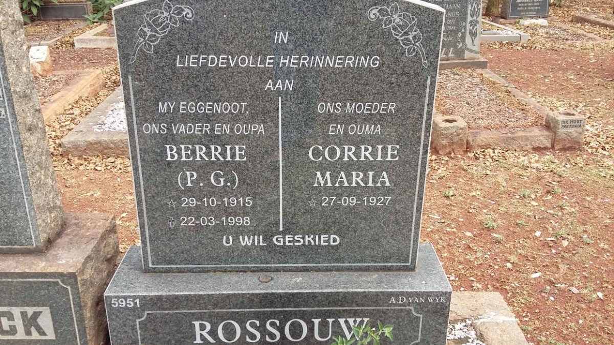 ROSSOUW P.G. 1915-1998 &amp; Maria 1927-
