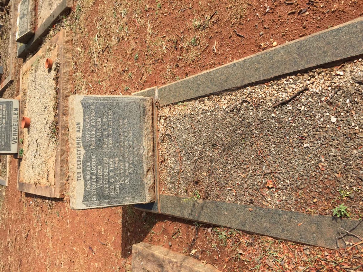 VILJOEN Francois Jacobus 189?-1952 &amp; Gertruida Jacoba CORNELIUS 1896-1945
