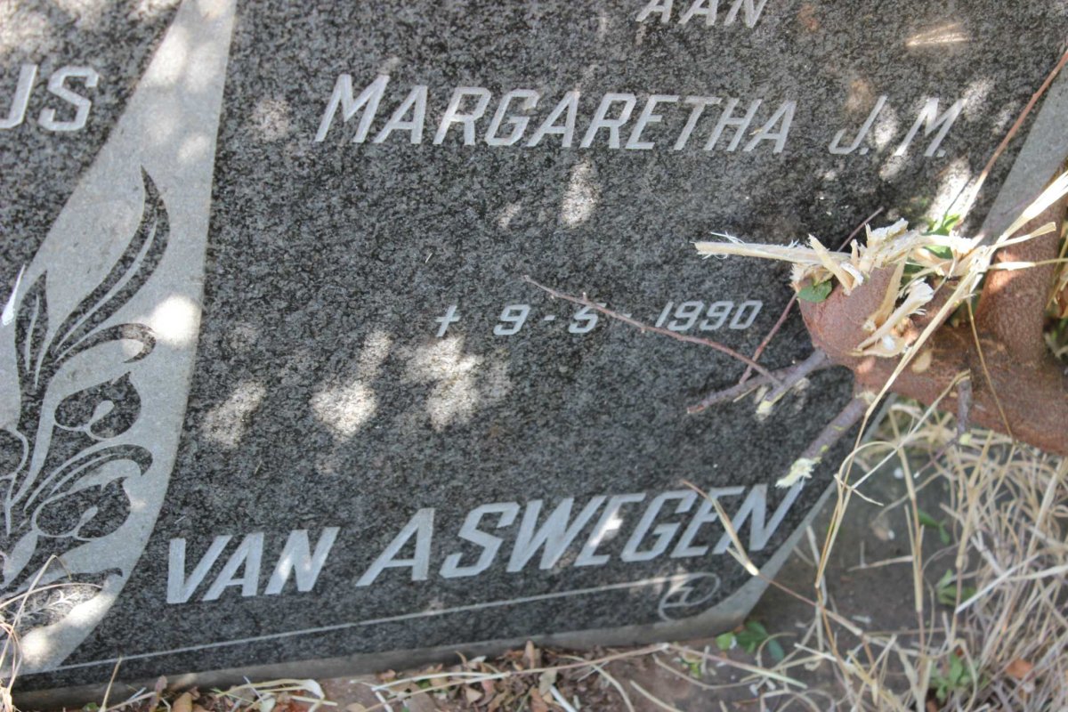 ASWEGEN Abraham Stefanus, van -1976 & Margaretha J.M. -1990  _2