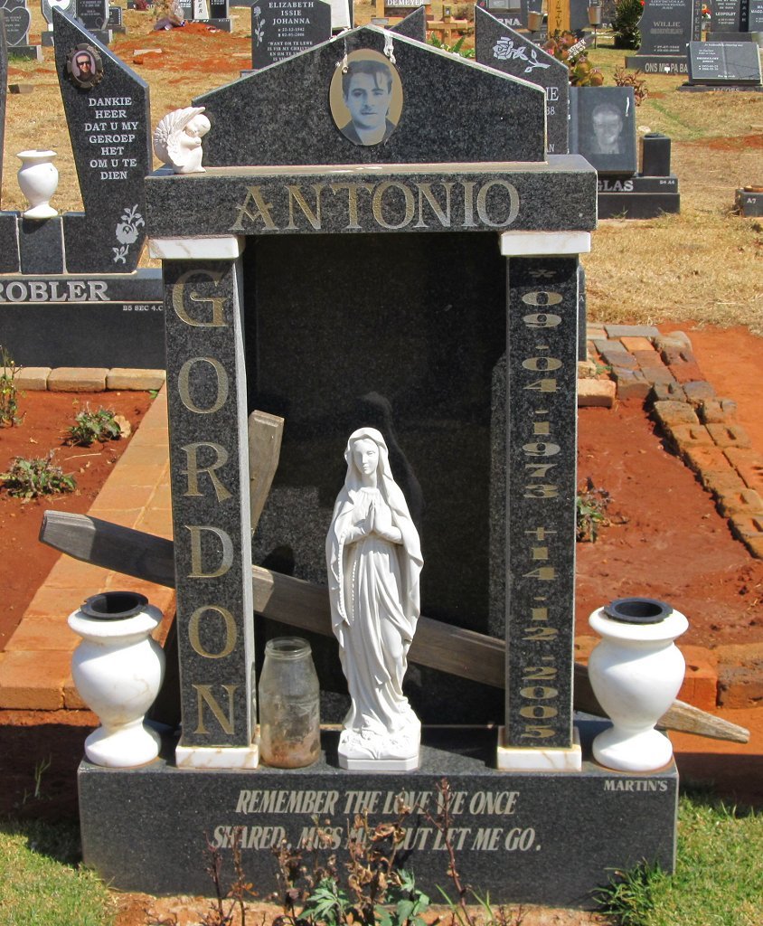 ANTONIO Gordon 1973-2005