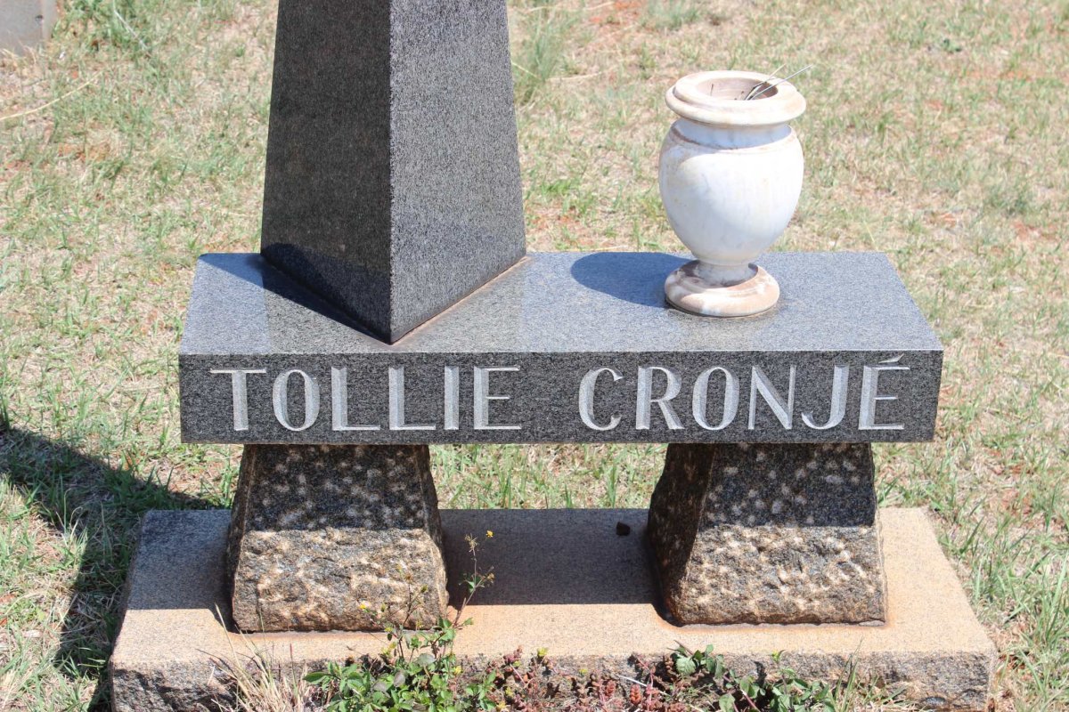 CRONJÉ Tollie