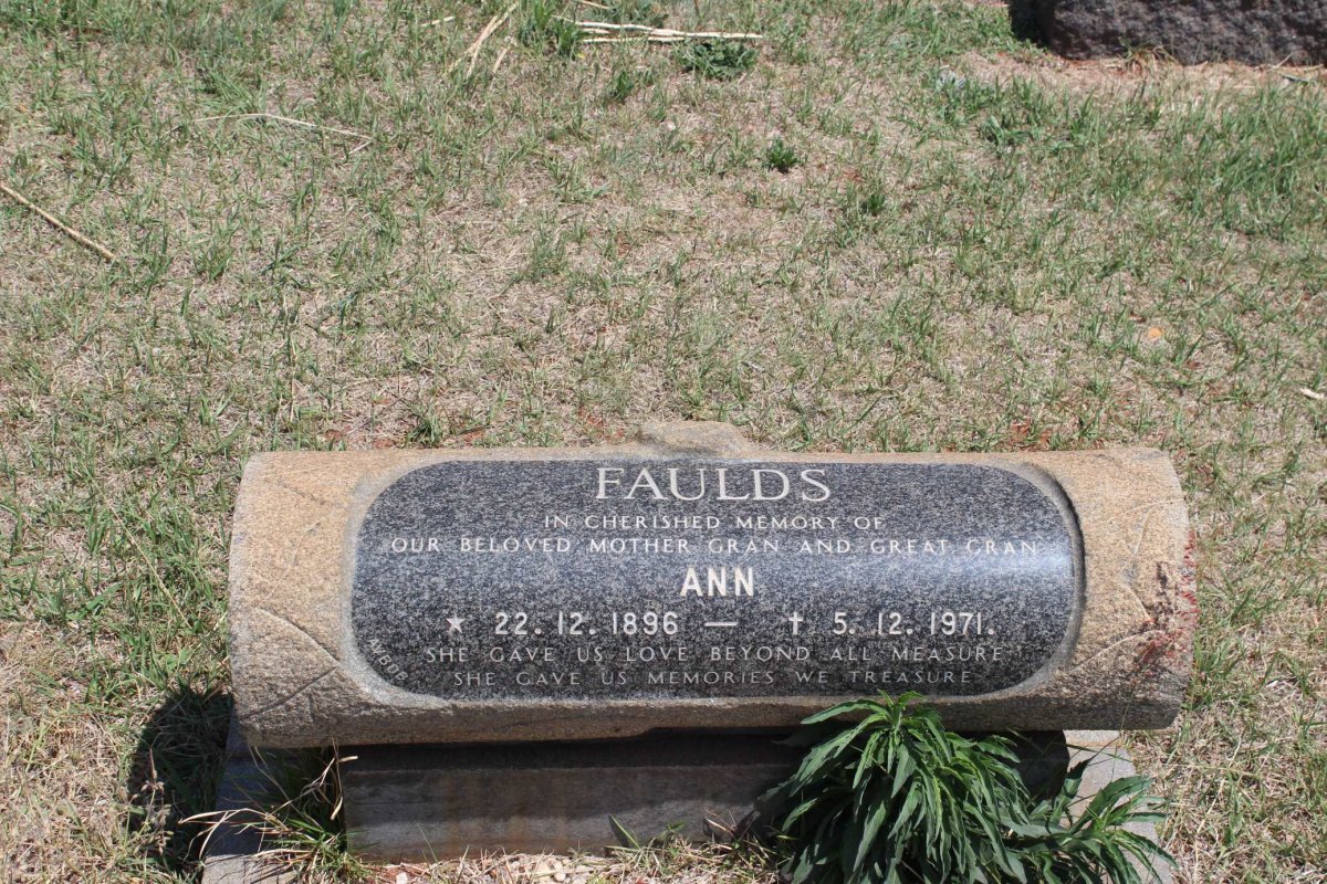 FAULDS Ann 1896-1971