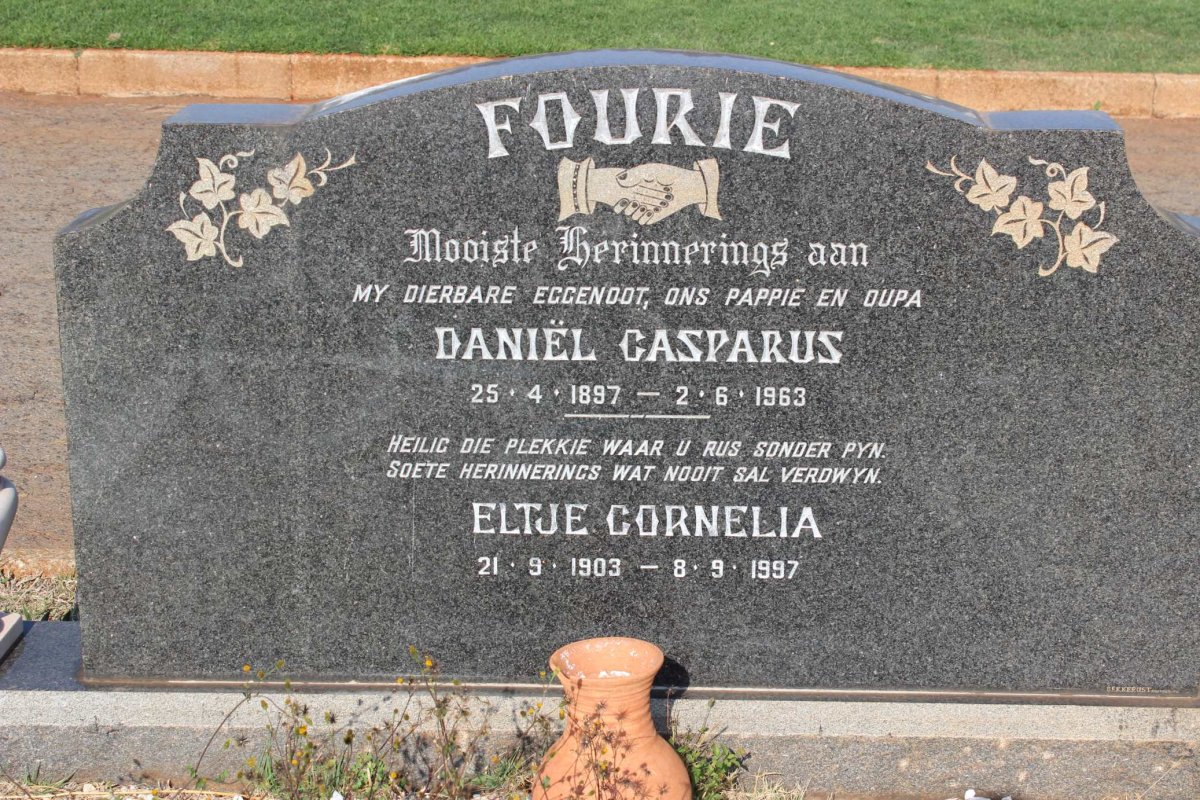 FOURIE Daniël Casparus 1897-1963 &amp; Eltje Cornelia 1903-1997
