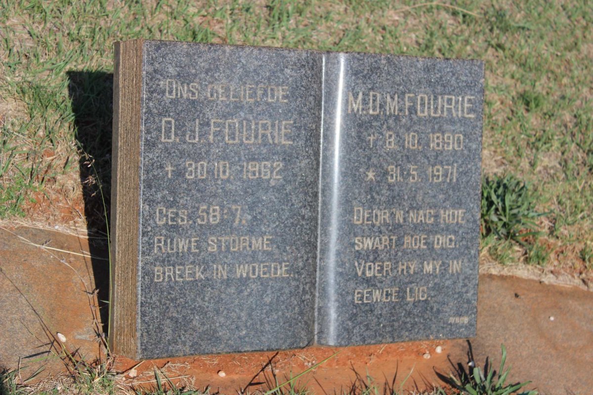 FOURIE D.J. -1962 :: FOURIE M.D.M. 1890-1971