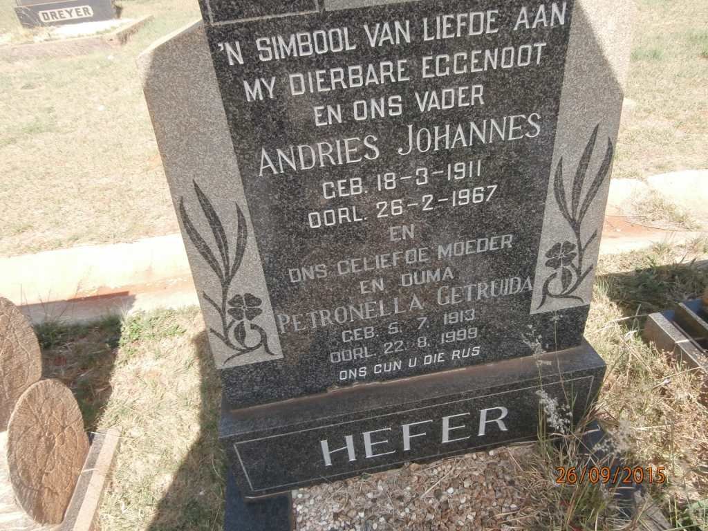 HEFER Andries Johannes 1911-1967 &amp; Petronella Getruida 1913-1999