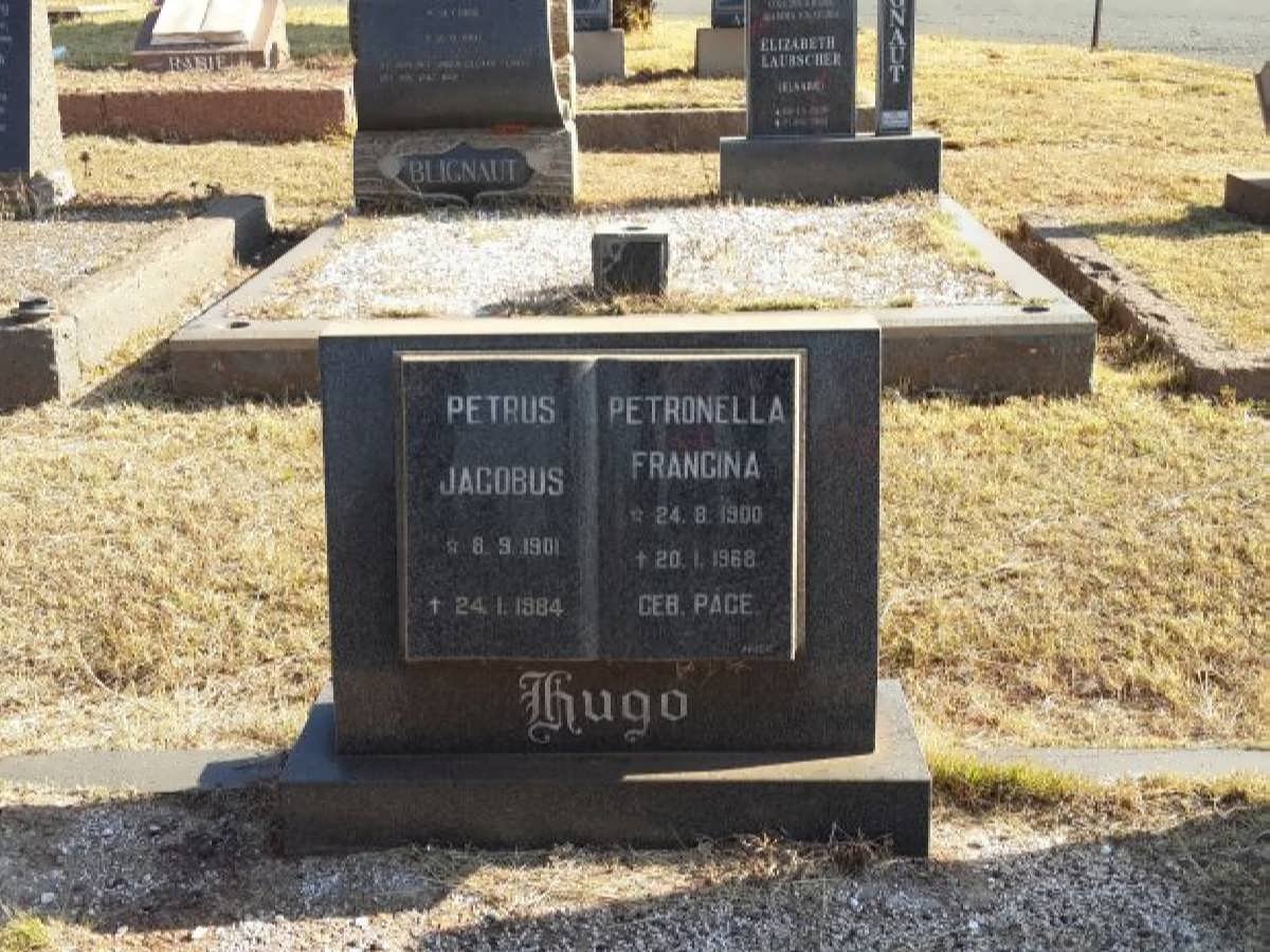 HUGO Petrus Jacobus 1901-1984 &amp; Petronella Francina 1900-1968
