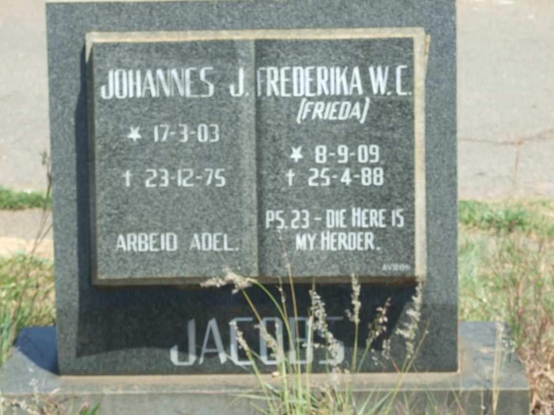 JACOBS Johannes J. 1903-1975 &amp; Frederika W.C. 1909-1988