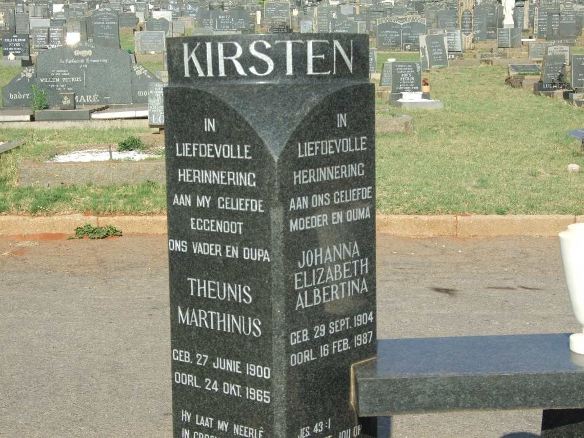 KIRSTEN Theunis Marthinus 1900-1965 &amp; Johanna Elizabeth Albertina 1904-1987