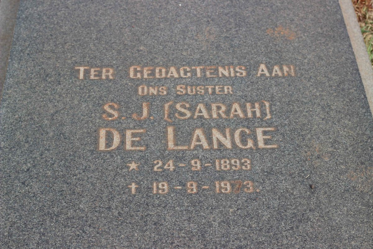 LANGE S.J., de 1893-1973