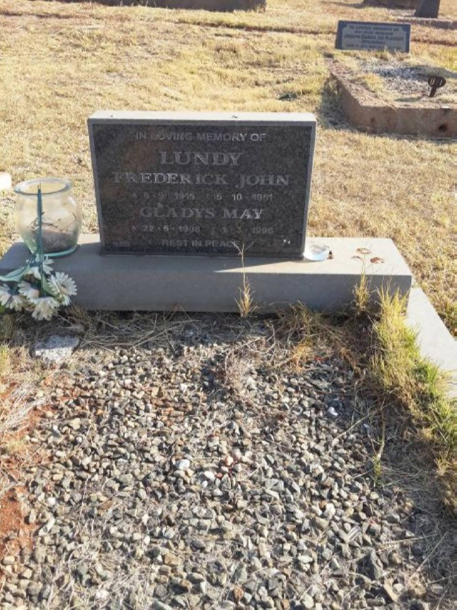 LUNDY Gladys May 1908-19?? :: LUNDY Frederick John 1945-1951