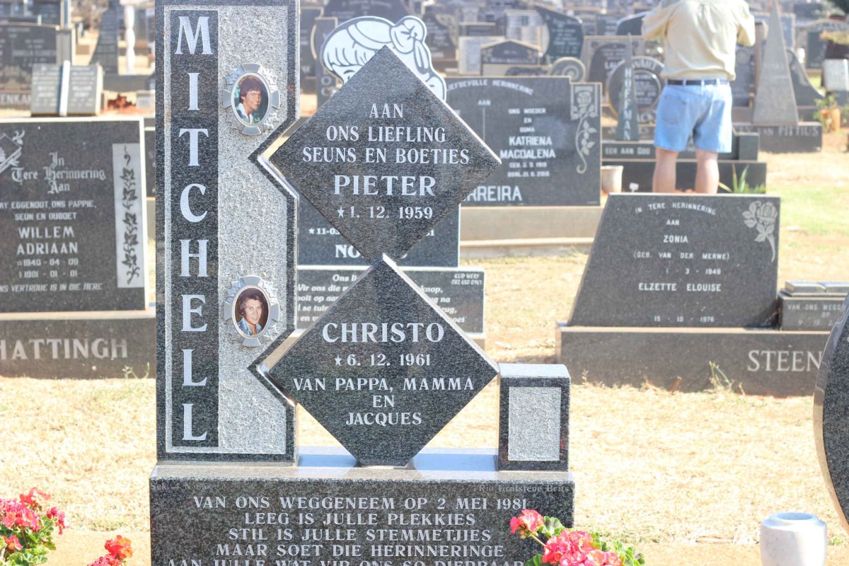 MITCHELL Pieter 1959-1981 &amp; MITCHELL Christo 1961-1981