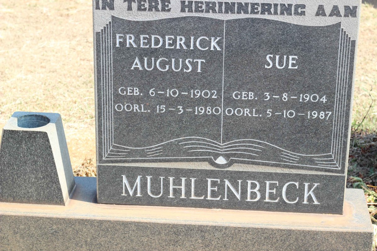 MUHLENBECK Frederick August 1902-1980 &amp; Sue 1904-1987