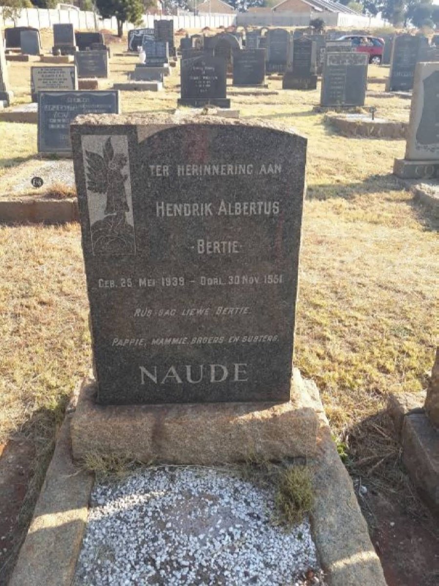 NAUDE Hendrik Albertus 1939-1951