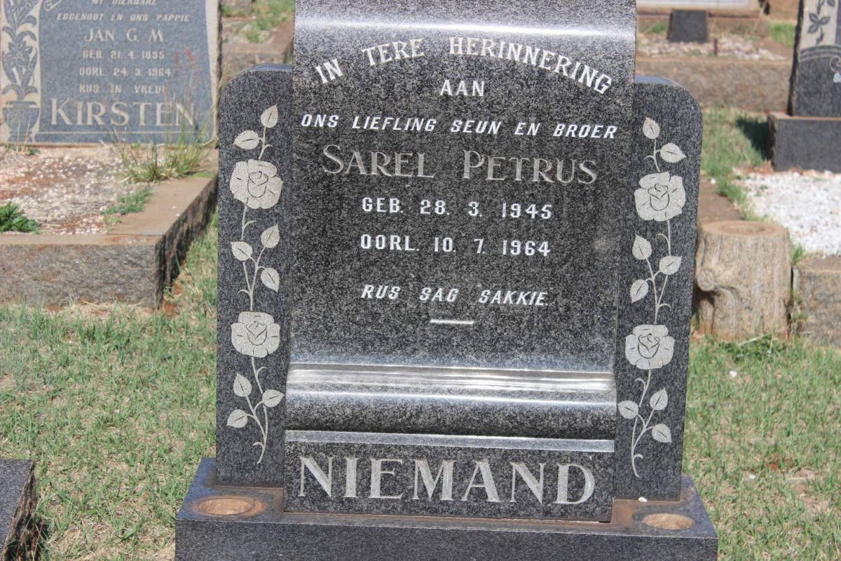 NIEMAND Sarel Petrus 1945-1964