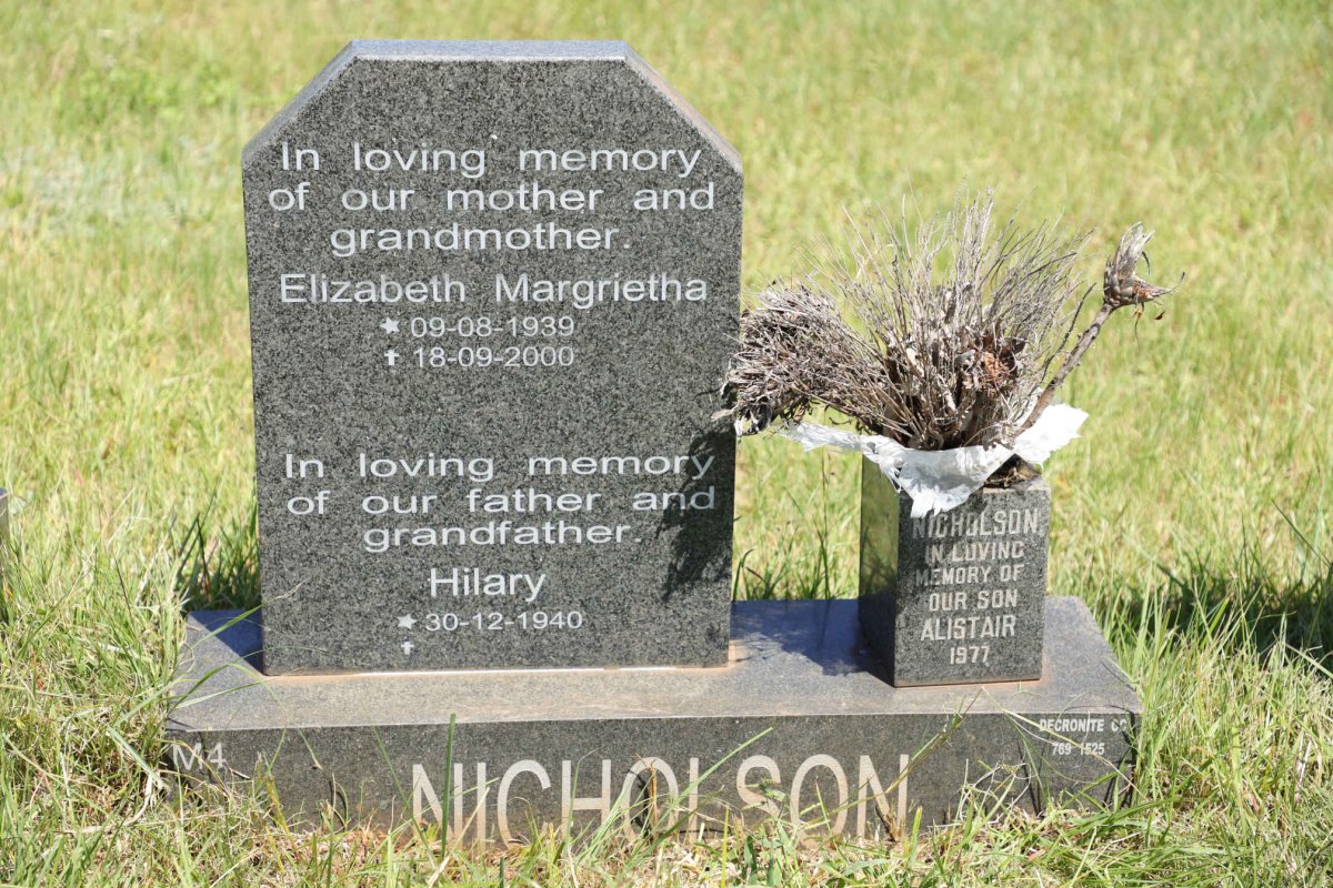 NICHOLSON Hilary 1940- &amp; Elizabeth Margrietha 1939-2000