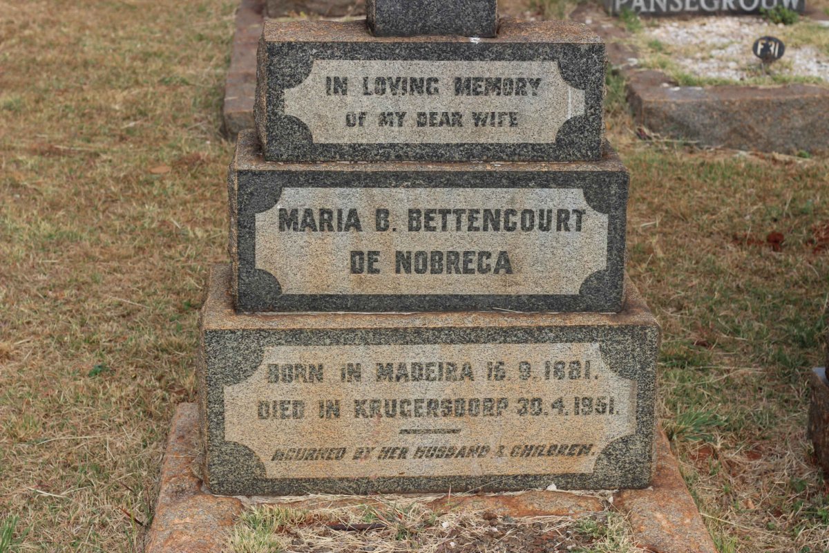 NOBREGA Maria B. Bettencourt, de 1881-1951