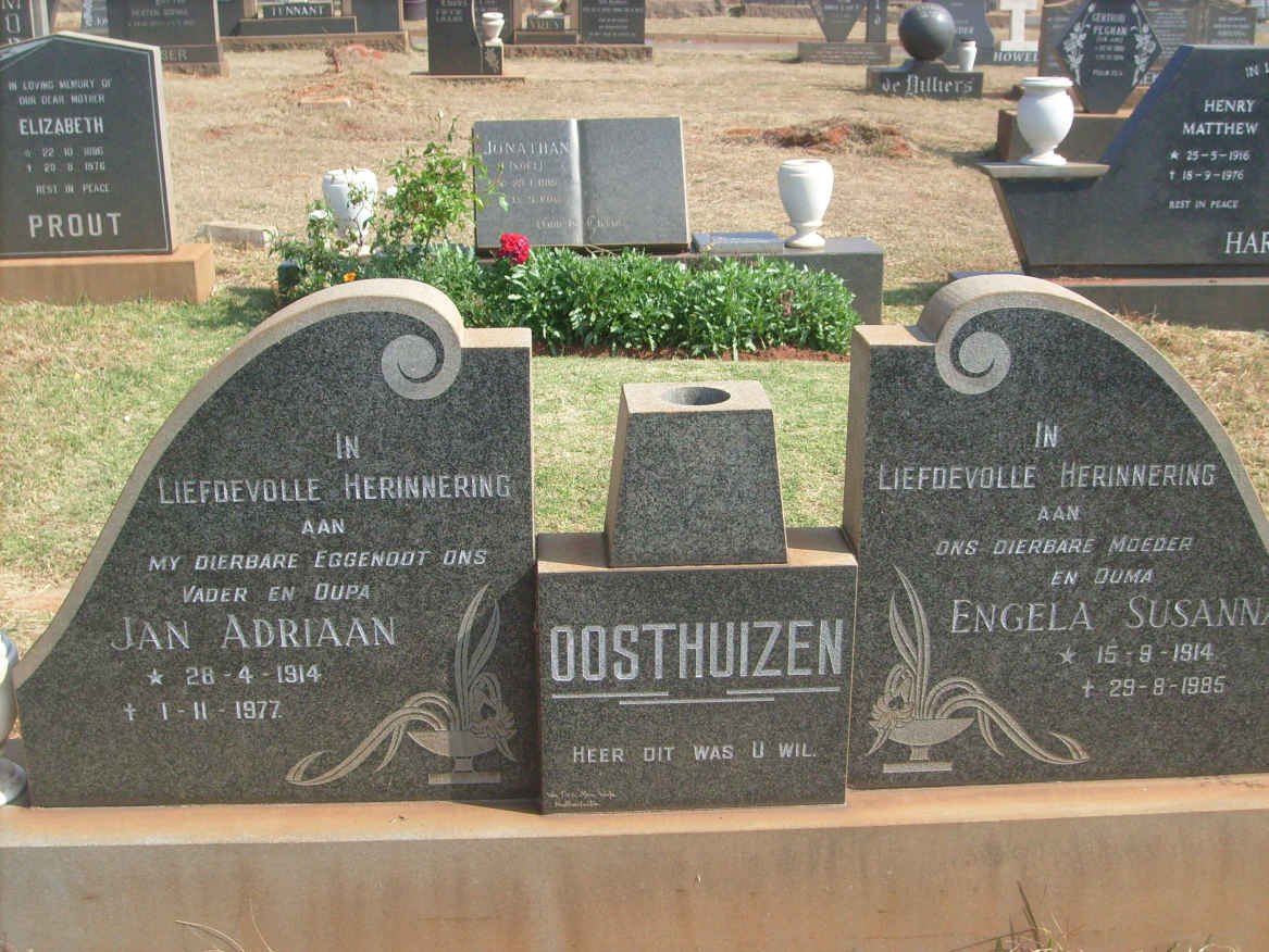 OOSTHUIZEN Jan Adriaan 1914-1977 &amp; Engela Susanna 1914-1985