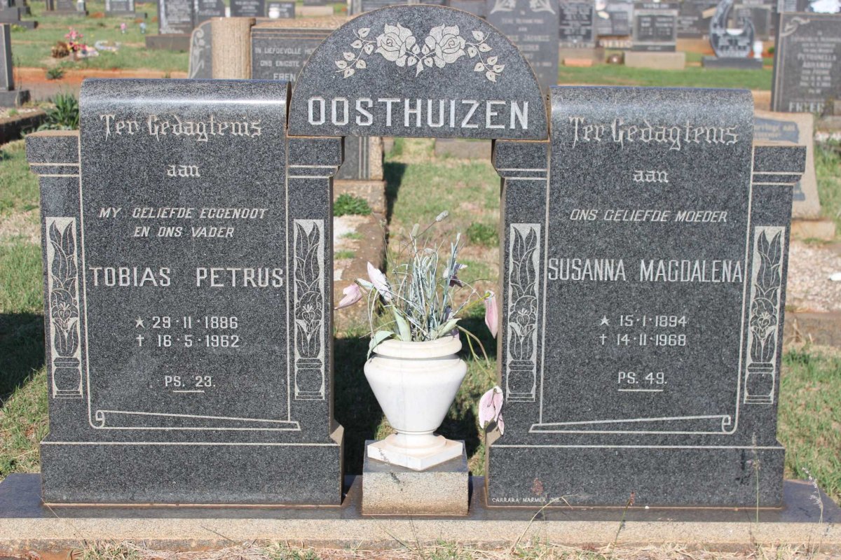 OOSTHUIZEN Tobias Petrus 1886-1962 &amp; Susanna Magdalena 1894-1968