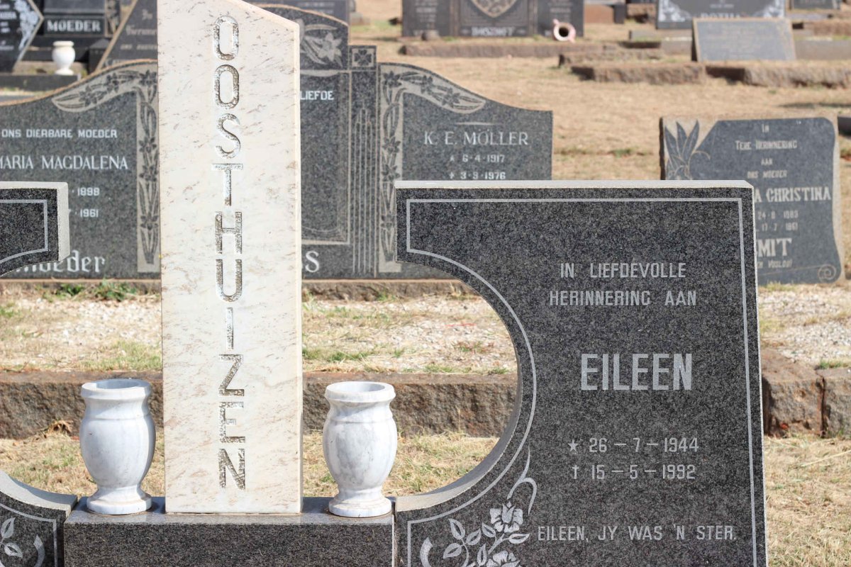 OOSTHUIZEN Eileen 1944-1992