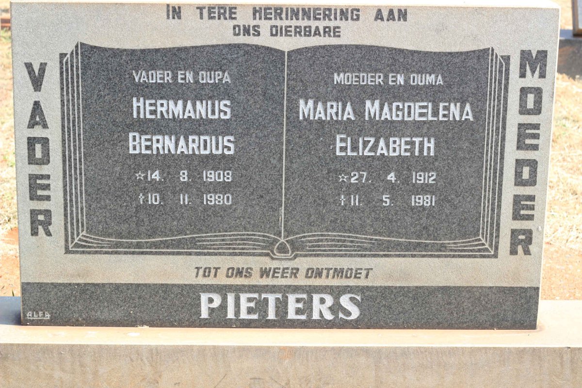 PIETERS Hermanus Bernardus 1908-1980 &amp; Maria Magdalena Elizabeth 1912-1981
