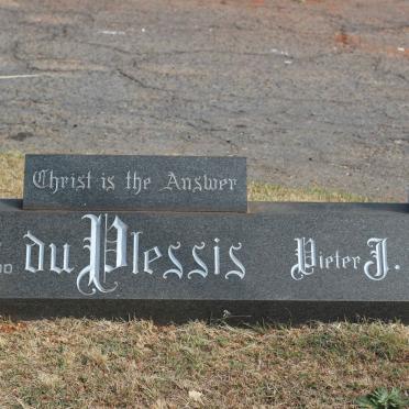 PLESSIS Pieter J., du 1909-2000 &amp; Petronella E. 1912-2000