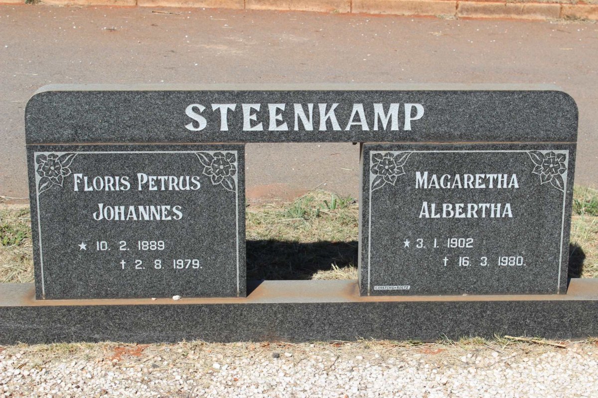 STEENKAMP Floris Petrus Johannes 1889-1979 &amp; Magaretha Albertha 1902-1980