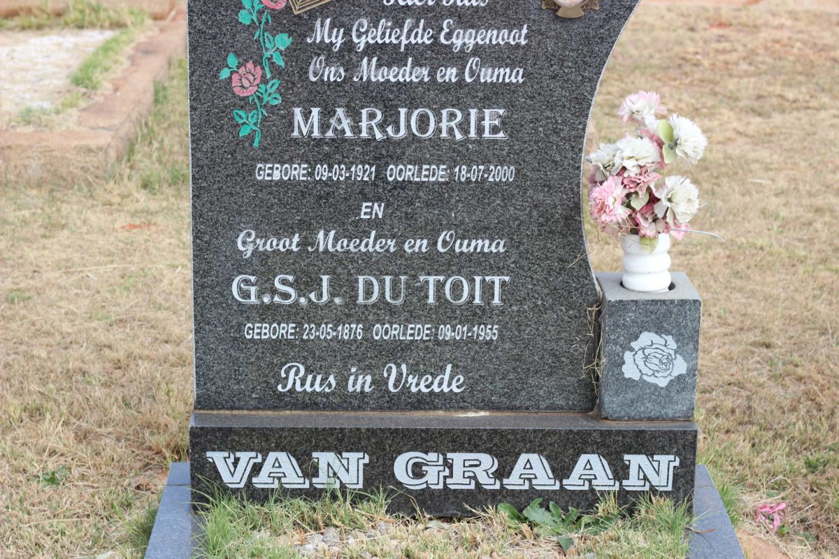 TOIT G.S.J., du 1876-1955 :: VAN GRAAN Marjorie 1921-2000
