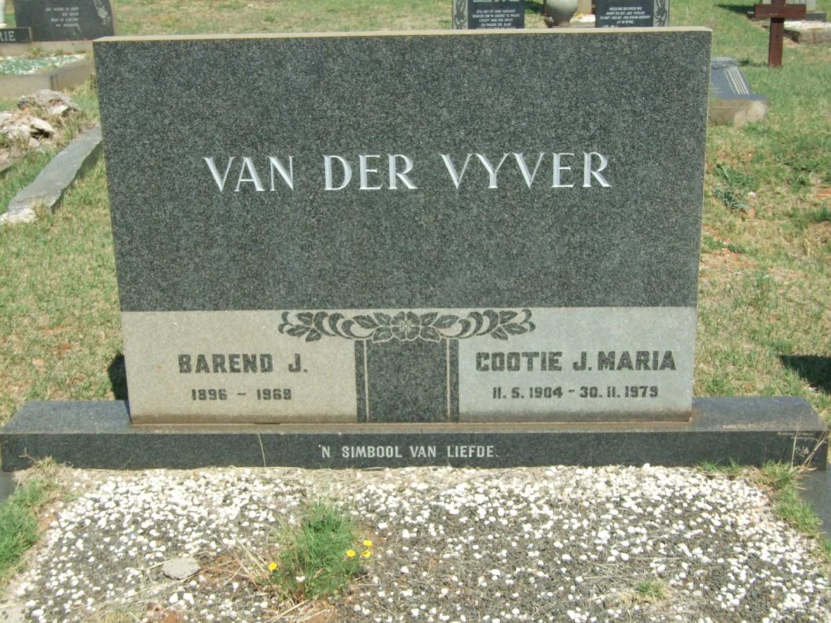 VYVER Barend J., van der 1896-1968 &amp; Cootie J. Maria 1904-1979
